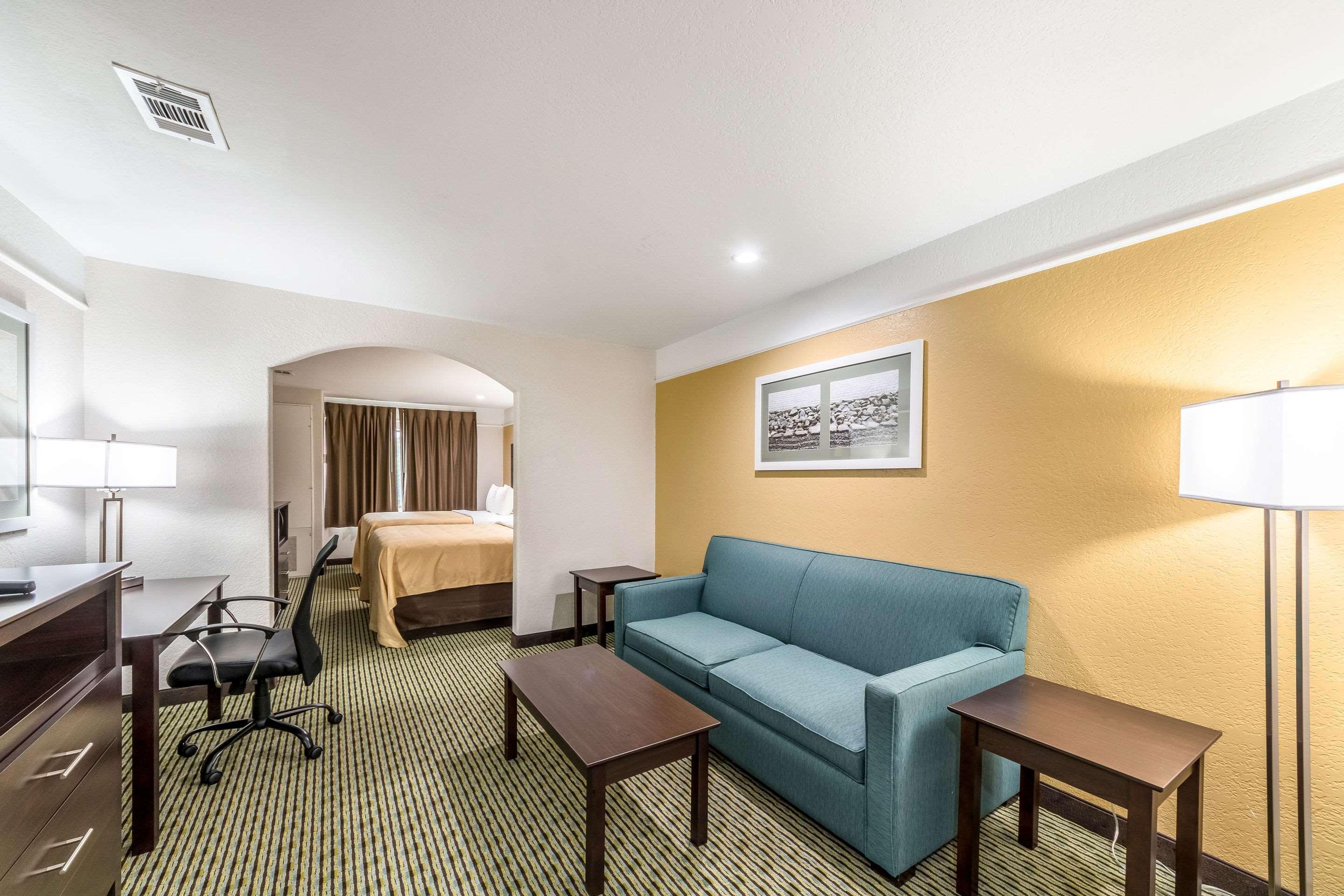 Quality Inn & Suites Seaworld North San Antonio Esterno foto