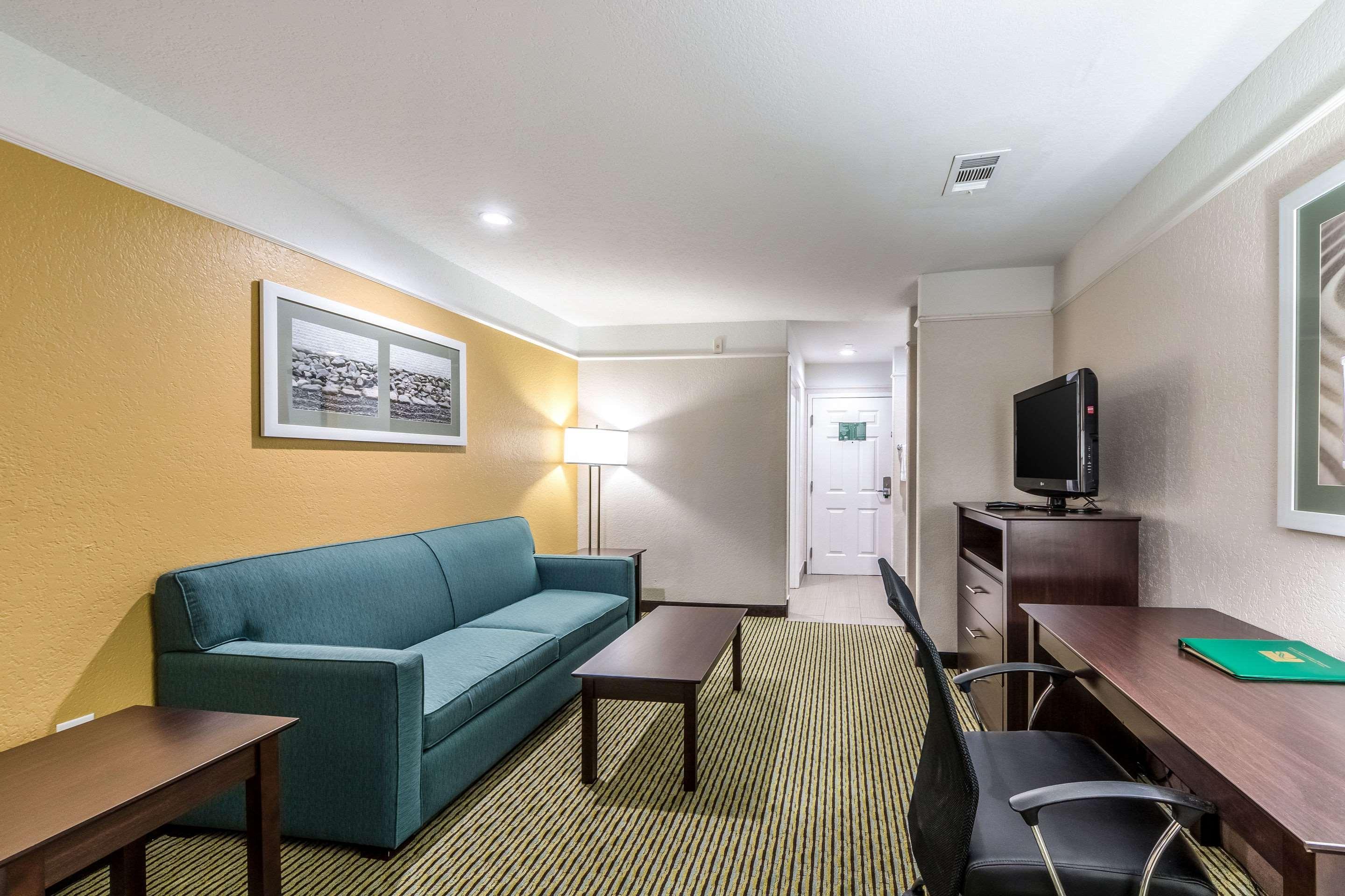 Quality Inn & Suites Seaworld North San Antonio Esterno foto