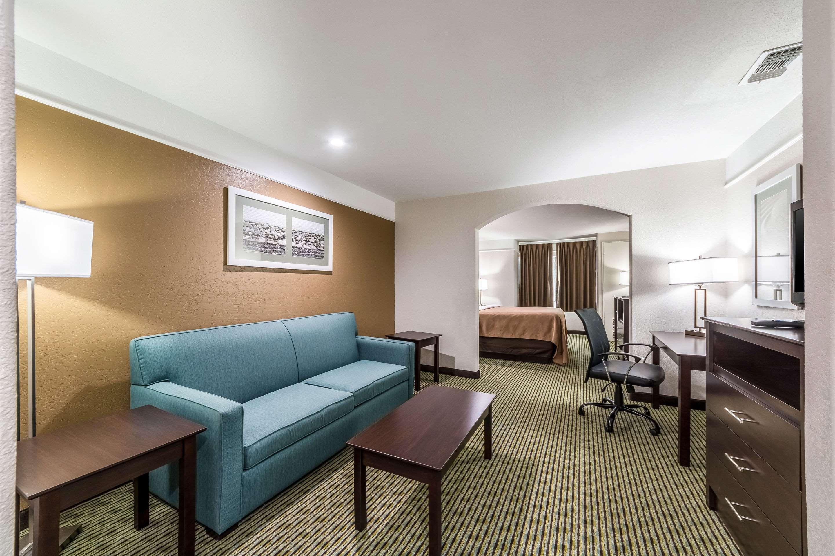 Quality Inn & Suites Seaworld North San Antonio Esterno foto