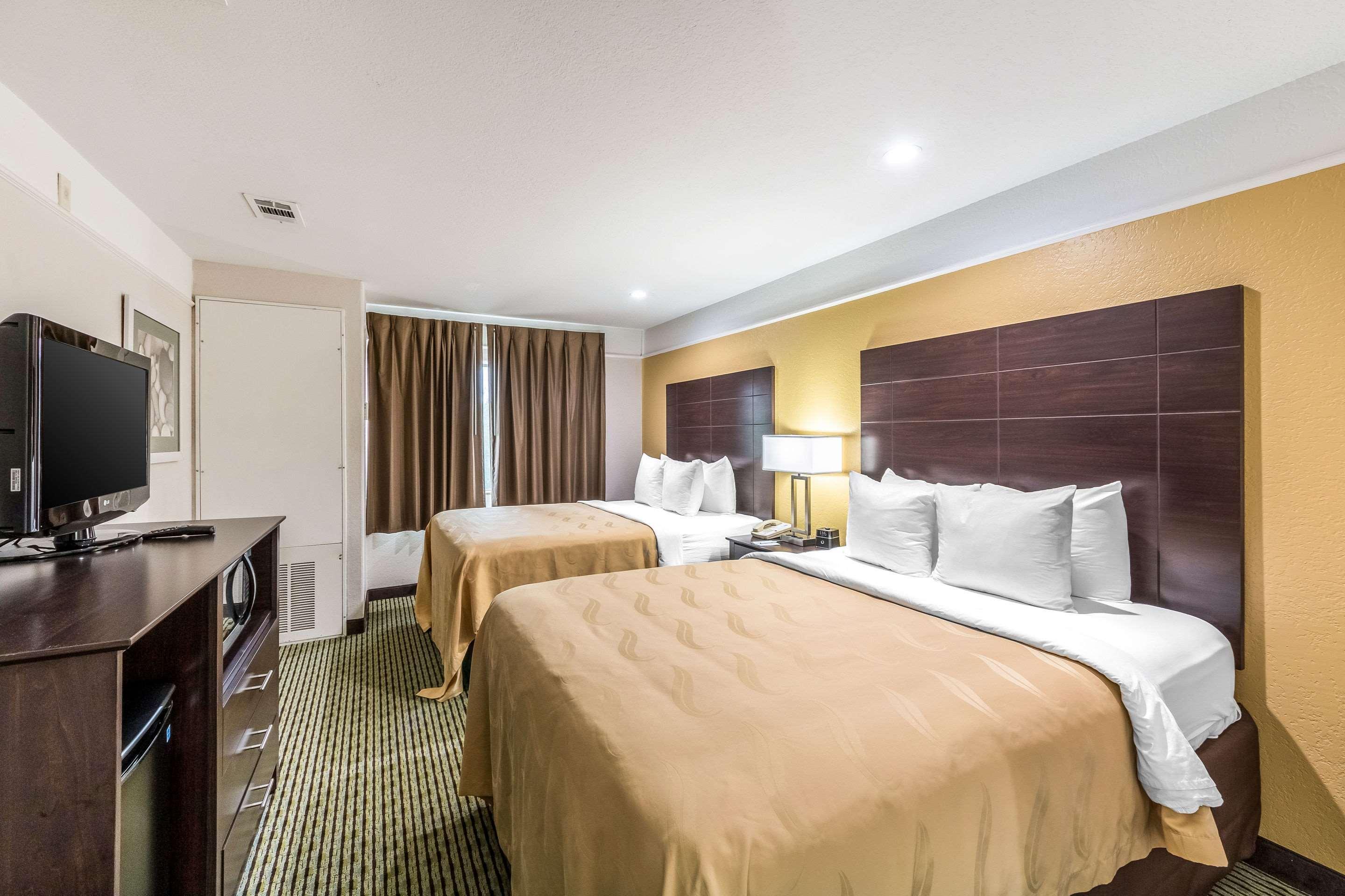 Quality Inn & Suites Seaworld North San Antonio Esterno foto