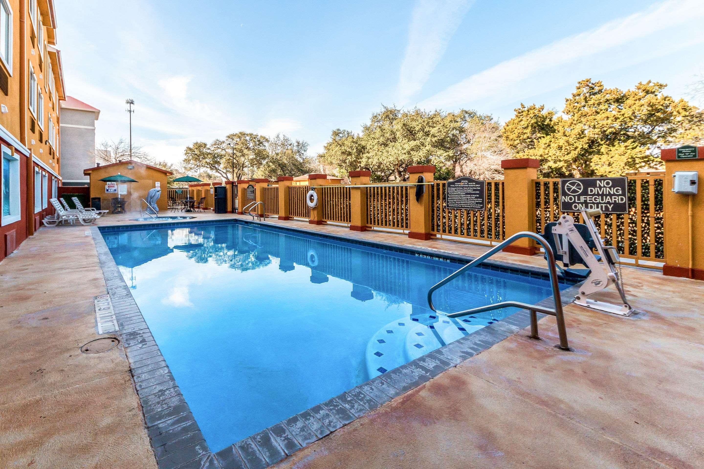 Quality Inn & Suites Seaworld North San Antonio Esterno foto