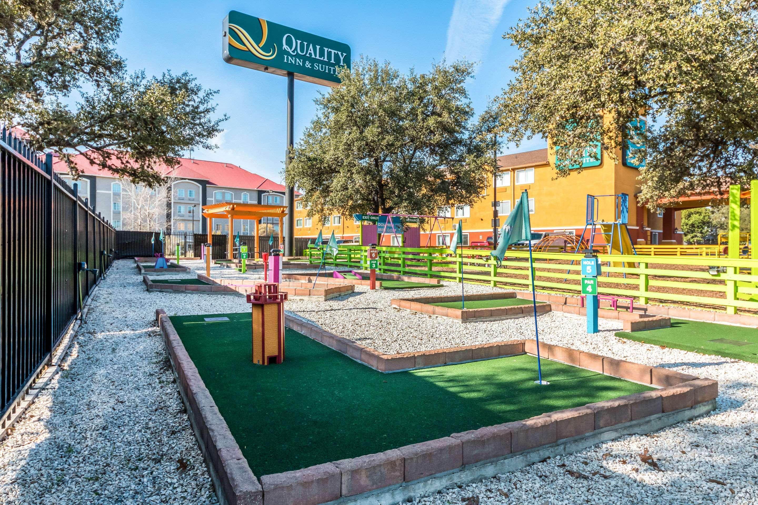 Quality Inn & Suites Seaworld North San Antonio Esterno foto
