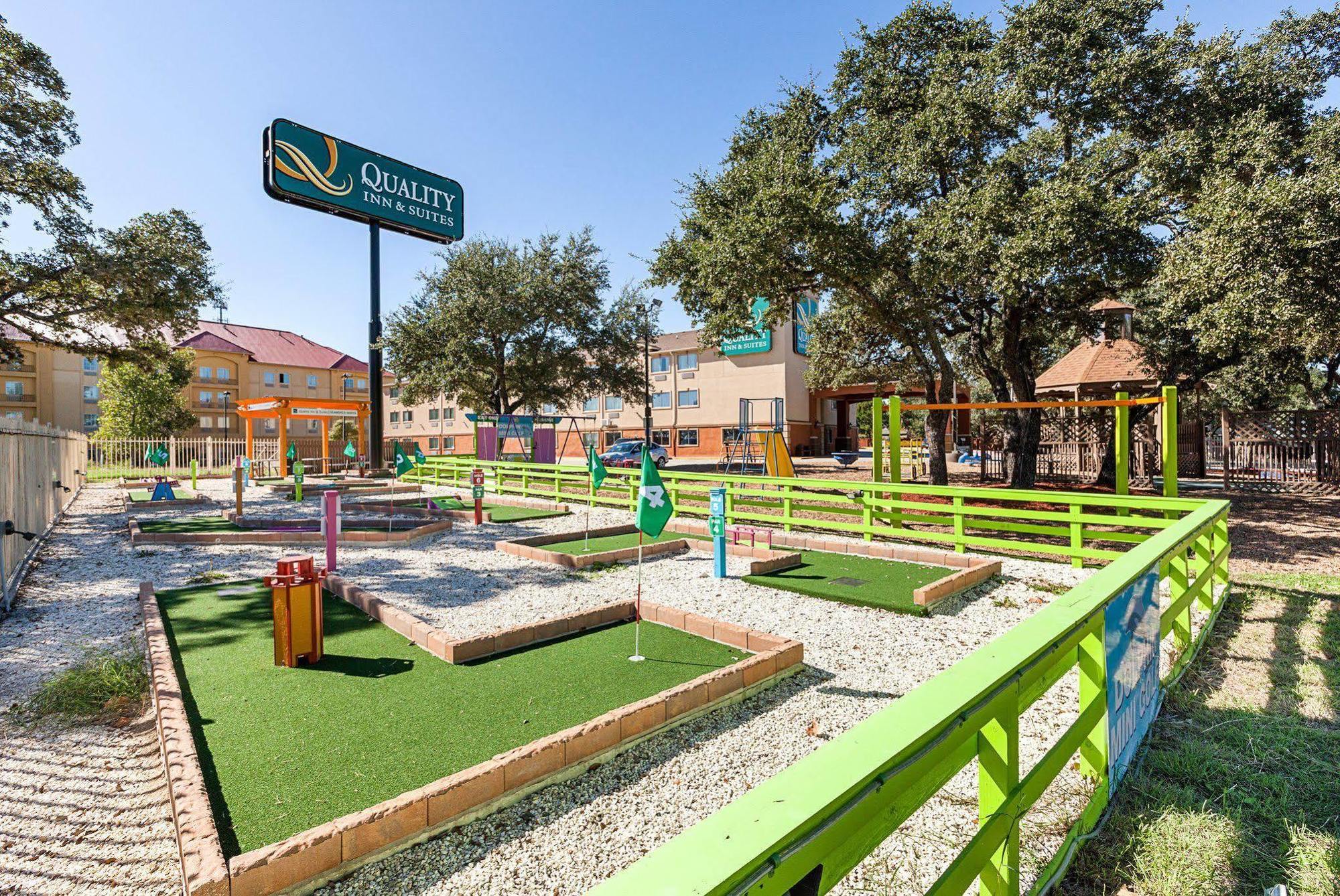 Quality Inn & Suites Seaworld North San Antonio Esterno foto